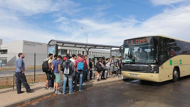 Refuerzan las lneas de autobuses para solucionar el acceso a la Escuela de Ingeniera