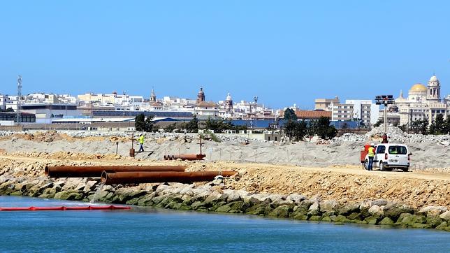 Sin noticias de la ayuda de Bruselas para la terminal de contenedores del Puerto de Cdiz 