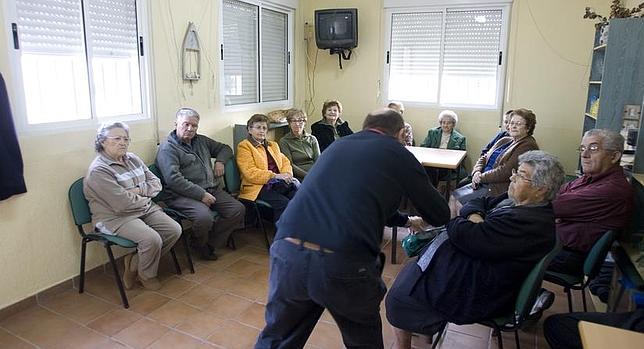 A prisin una falsa trabajadora social que robaba a ancianos en Jerez