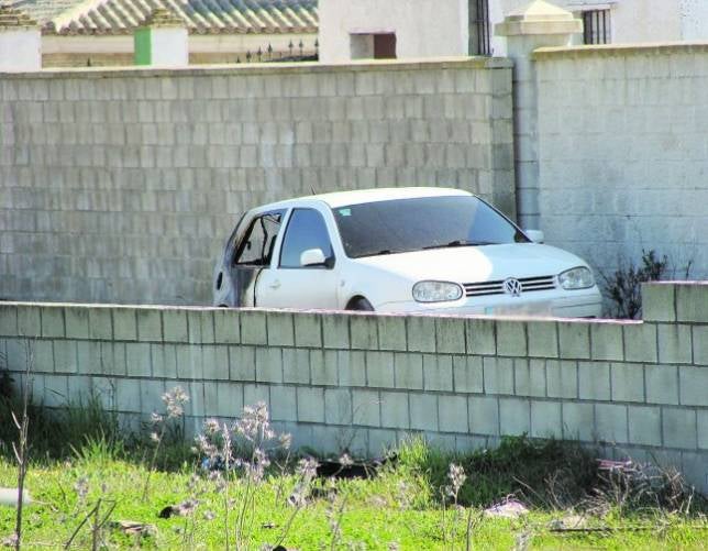 Un empresario de los prostbulos, ejecutado y metido en un maletero en El Puerto