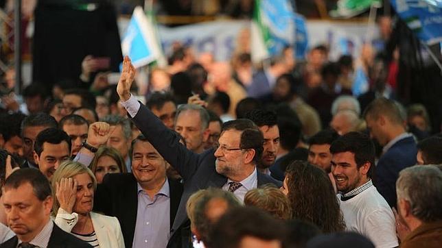 Rajoy: «El cambio es necesario, aunque sólo sea por hacer lo normal en democracia»