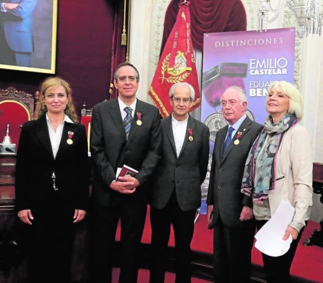 El Ayuntamiento entrega las distinciones Emilio Castelar