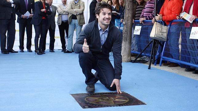 Carlos Checa ya tiene estrella en el Paseo de la Fama de Jerez