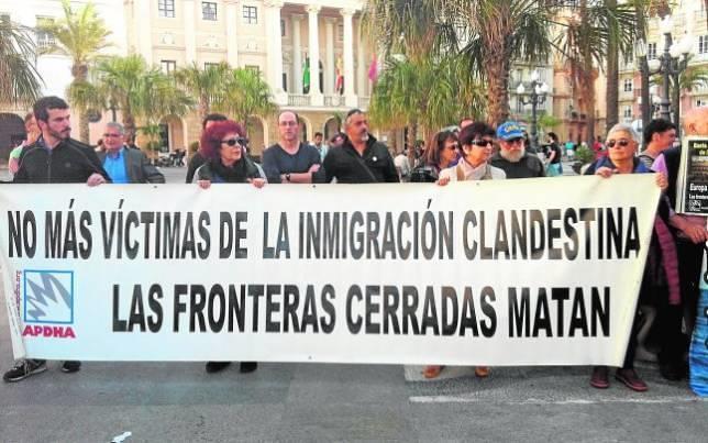 Concentracin en solidaridad con los inmigrantes muertos en el Mediterrneo