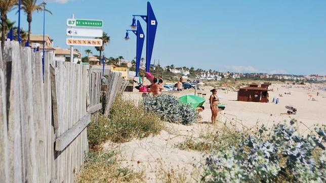 La playa renovar sus equipamientos con una inversin de 123.000 euros