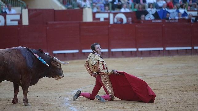 Tres orejas para Padilla que abre la puerta grande