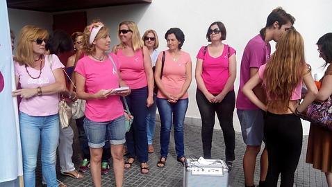 María José López y sus compañeras de la plataforma Mujeres Mastectomizadas