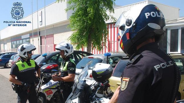 Accidentada persecución por las calles de Jerez a los autores de un tirón