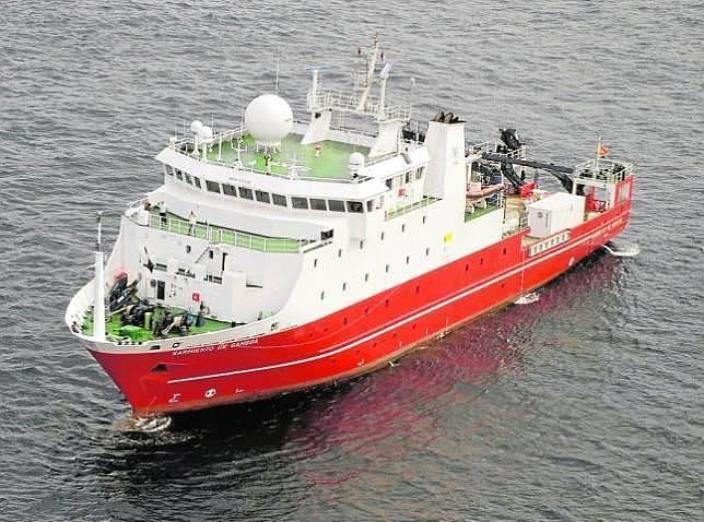 Visitas guiadas al buque oceanogrfico 'Sarmiento de Gamboa' 