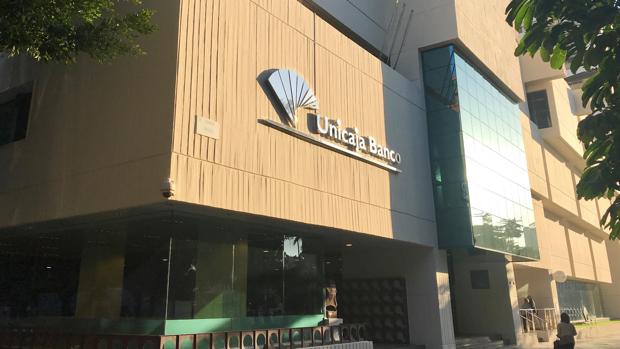 Unicaja Banco firma un acuerdo de colaboración con Fintonic