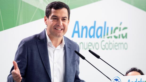 Juanma Moreno, este sábado en la sede del PP en Sevilla