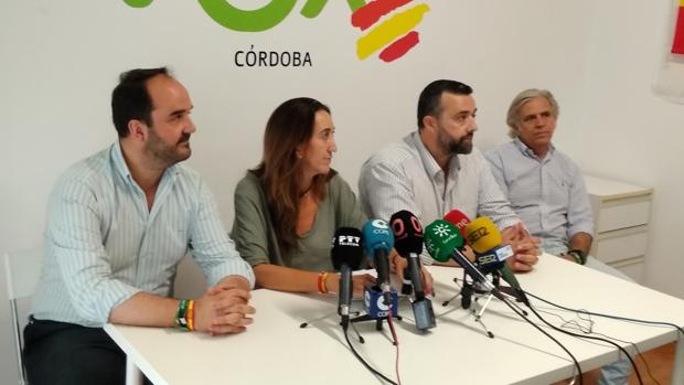 Los responsables de Vox en la comparecencia