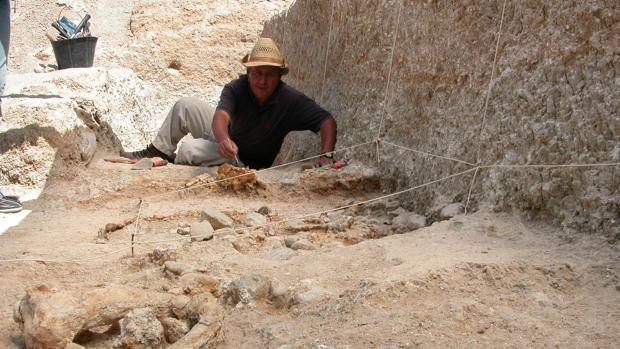 Mohamed Sahnouni, responsable del proyecto, durante los trabajos en Ain Hanech
