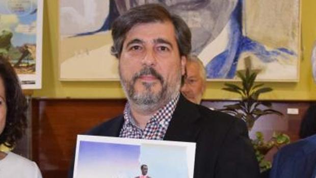 Emilio Alonso Feliz, ganador del V Premio de Novela Manuel Díaz Vargas