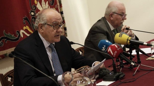Ramón Valencia informa sobre los carteles taurinos de la Plaza de la Real Maestranza de Caballería de Sevilla