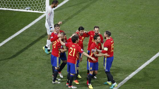 Celebración del tecer gol de España