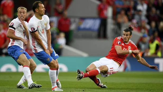 Ramsey y Bale destrozan a Rusia