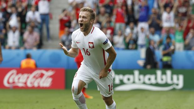 Blaszczykowski celebra un gol con Polonia