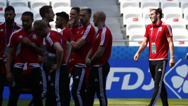 Eurocopa 2016: 
La infantería que acompaña a Gareth Bale
