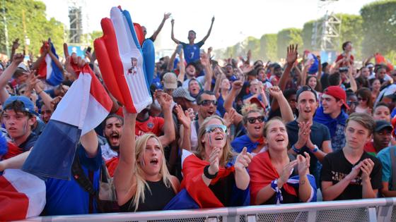 Los seguidores franceses son mayoría y han tomado la «fan zone» de la Eurocopa
