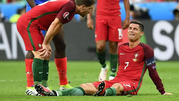 Portugal-Francia: 
Las lágrimas de Ronaldo tras lesionarse en la final
