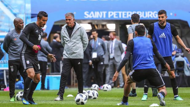 Entrenamiento de la selección de Irán, que hoy debuta contra Marruecos