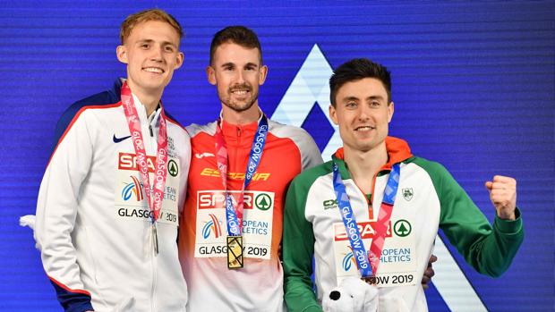 Álvaro de Arriba, en lo más alto del podio de los 800 metros