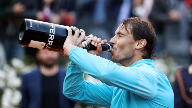 Rafael Nadal celebra su título en Roma