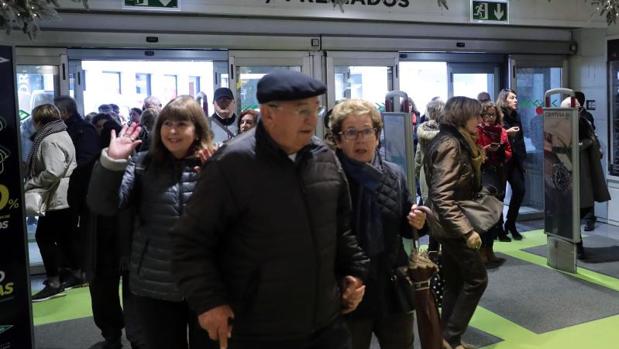 Comienzo de las rebajas del «Black Friday» en El Corte Inglés