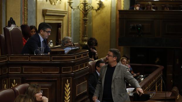 Domènech aspira a ocupar el sitio de Patxi López
