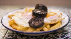 Huevos con morcilla en Huerto y Cucharón