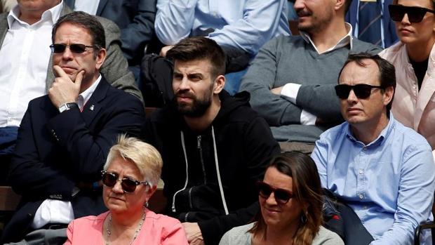 Piqué, este viernes en la grada durante un partido de la Copa Davis en Valencia