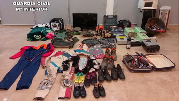 Material encontrado a los detenidos
