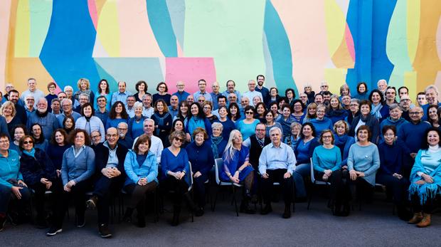 Foto de familia de los integrantes de El Cor Canta