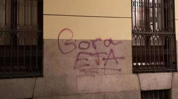 Pintada a favor de ETA en Lavapiés