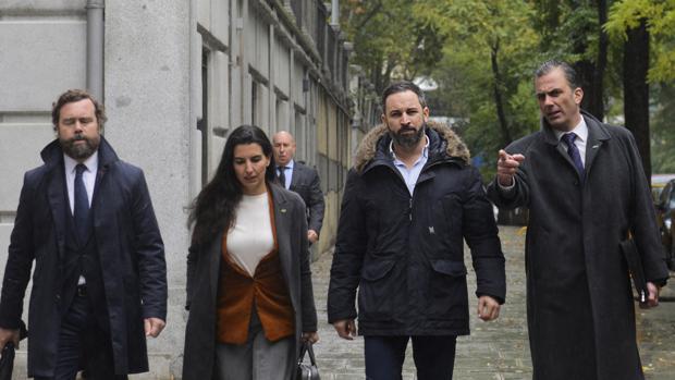 Santiago Abascal junto a Rocío Monasterio, Iván Espinosa de los Monteros y Ortega Smith