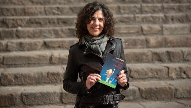 «La velocida de la oscuridad», de Montse Polidura, habla de esa etapa en la que se sale de la burbuja de la adolescencia