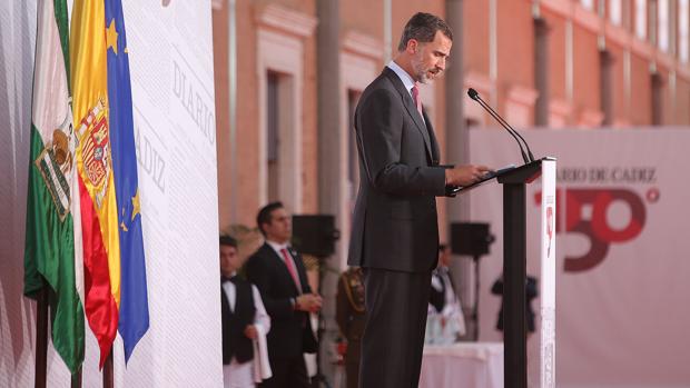 El Rey en su visita a Cádiz