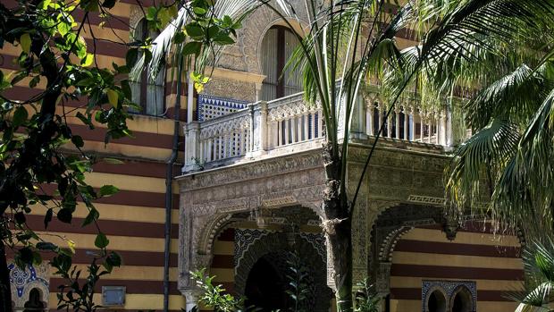 Fachada del ayuntamiento de Sanlúcar de Barrameda.