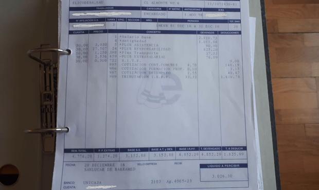 Una nómina del empleado municipal del año 2016 con el sueldo que percibe.