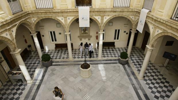 El Rectorado se trasladará esta semana al Reina Sofía.