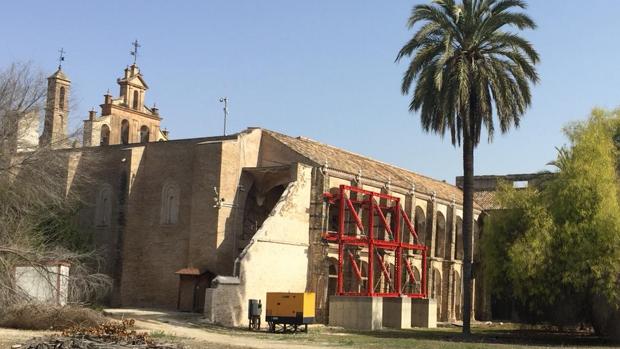 Exterior del monasterio de San Isidoro del Campo, en Santiponce