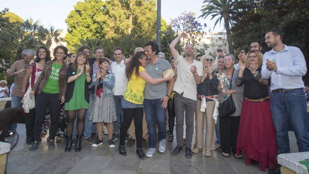 La marca ‘Kichi’ ha logrado imponerse sobre las siglas políticas de Podemos.