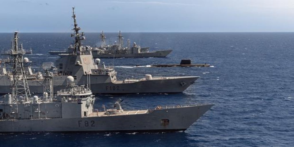 Adiestramiento Antisubmarino Para La Armada En Aguas De C diz