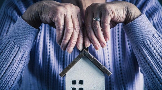Para desarrollar el estudio, se han consideraron una serie de actividades, incluyendo la higiene personal, la movilización y la nutrición, así como la atención de enfermería en etapas posteriores
