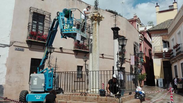 Obras de restauración en la plaza de las Cruces