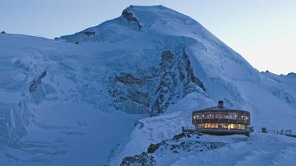 El restaurante giratorio más alto del mundo y otros cuatro joyas suizas